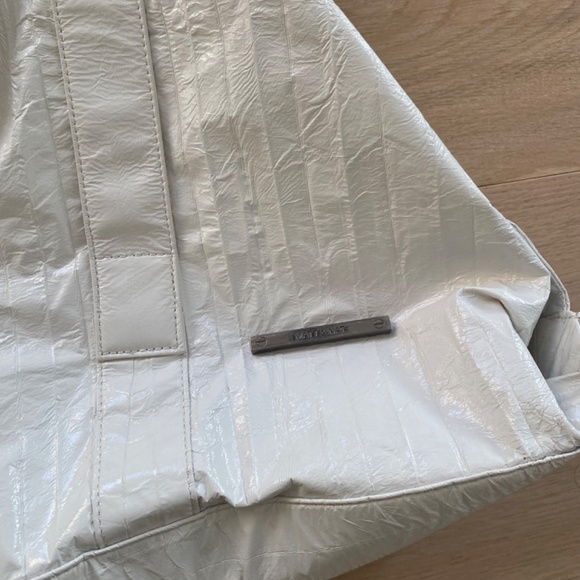 Matt And Nat Vegan Bag In White - Picture 8 of 10